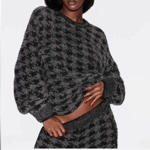 SKIMS NWT Cozy Knit Pullover- Gray Houdstooth